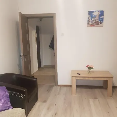 Modern 2-bedroom Near Mamaia コンスタンツァ