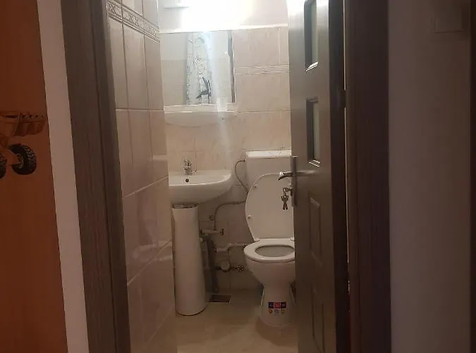 Cu 2 Situat La 5 Minute De Statiunea Mamaia كونستانتا